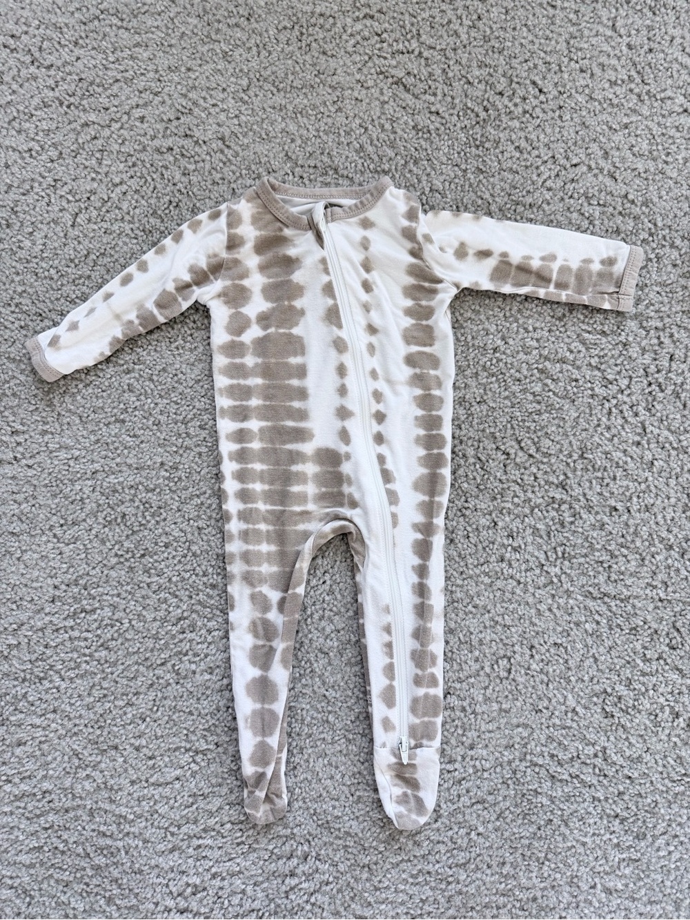Kyte Baby “Khaki Riptide” Zipper Footie